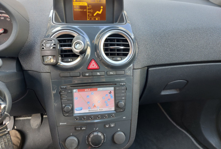 Opel Corsa 1.4 i 100 CH COSMO 52100 KMS SUIVI COMPLET