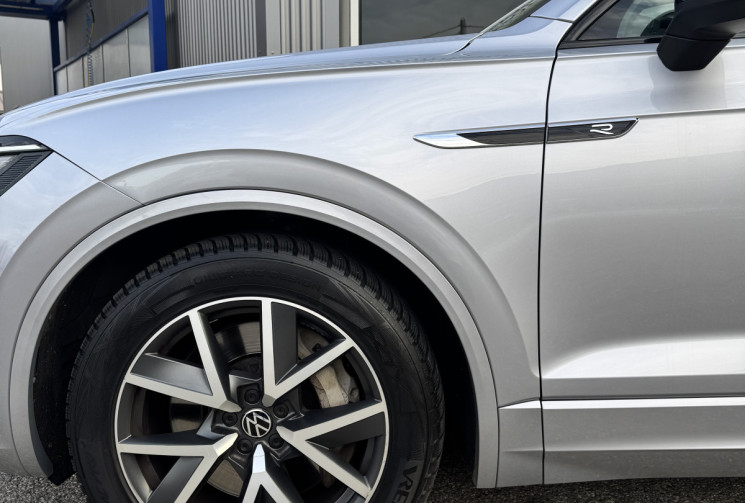 Volkswagen Touareg 3.0 TSI eHybrid 462 R-line 4Motion BVA8