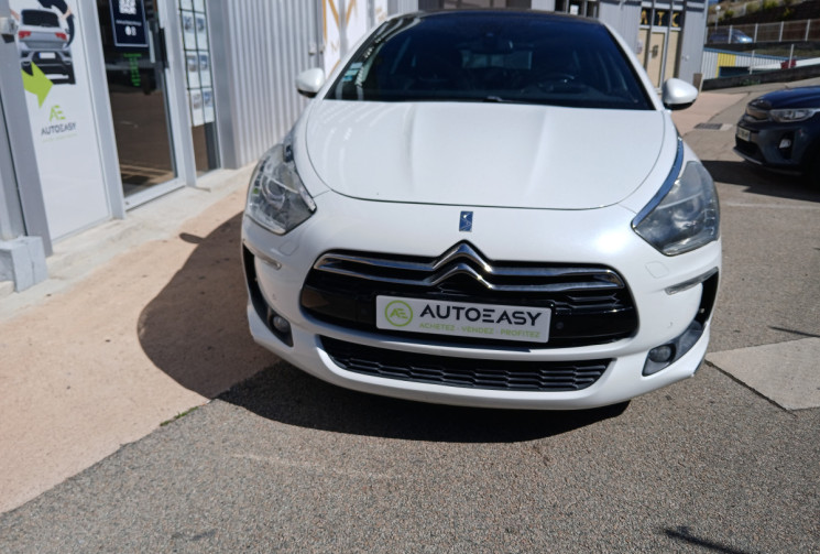Citroën DS5 2.0 HDi FAP 200 Hybrid4 4x4 16V BMP6 163 SPORT CHIC 163