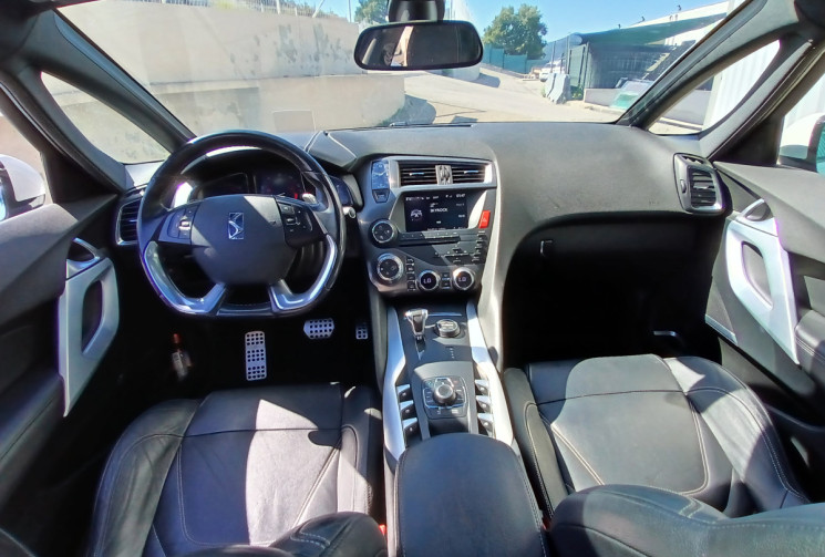 Citroën DS5 2.0 HDi FAP 200 Hybrid4 4x4 16V BMP6 163 SPORT CHIC 163
