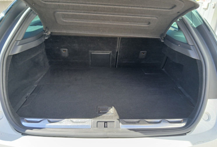 Citroën DS5 2.0 HDi FAP 200 Hybrid4 4x4 16V BMP6 163 SPORT CHIC 163
