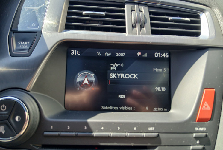 Citroën DS5 2.0 HDi FAP 200 Hybrid4 4x4 16V BMP6 163 SPORT CHIC 163