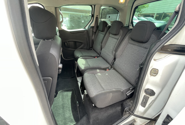 Citroën Berlingo 1.6 HDI / 100 CH / TPMR 5+1 FAUTEUIL ROULANT / MULTISPACE