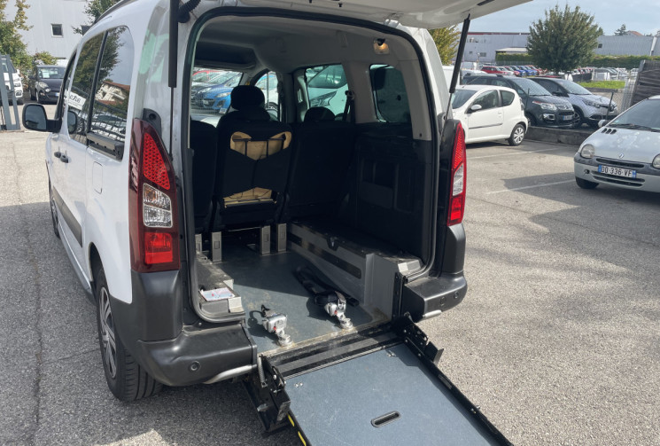 Citroën Berlingo 1.6 HDI / 100 CH / TPMR 5+1 FAUTEUIL ROULANT / MULTISPACE