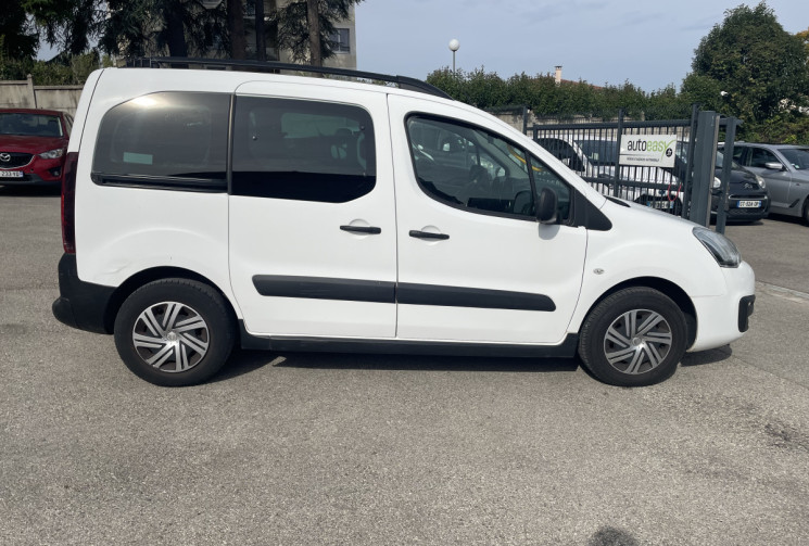 Citroën Berlingo 1.6 HDI / 100 CH / TPMR 5+1 FAUTEUIL ROULANT / MULTISPACE