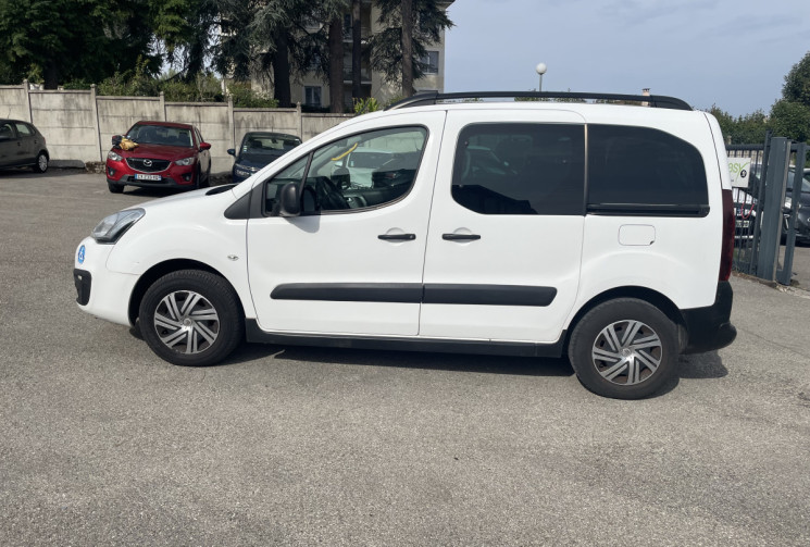 Citroën Berlingo 1.6 HDI / 100 CH / TPMR 5+1 FAUTEUIL ROULANT / MULTISPACE