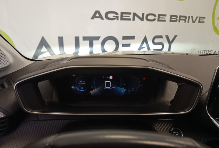 Peugeot 208 1.2 PT 100CV ALLURE BUSINESS CAMRA DE RECUL ATTELAGE SUIVI CONCESSION COMPLET