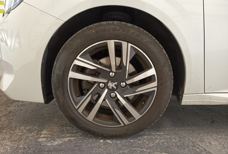 Peugeot 208 1.2 PT 100CV ALLURE BUSINESS CAMRA DE RECUL ATTELAGE SUIVI CONCESSION COMPLET