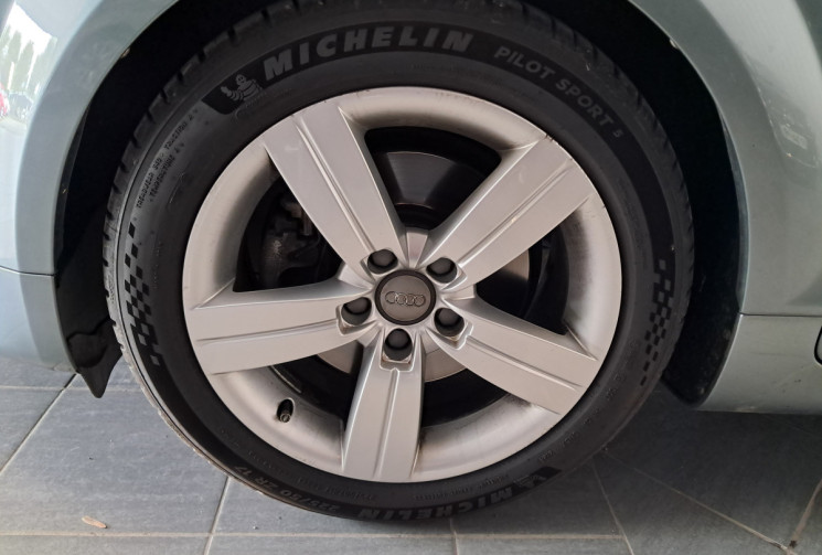 Audi TT  8J - 2.0 TFSI 200 CH - SUPERBE - SUIVI ENTRETIEN - GARANTIE -