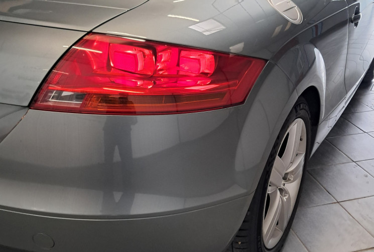 Audi TT  8J - 2.0 TFSI 200 CH - SUPERBE - SUIVI ENTRETIEN - GARANTIE -