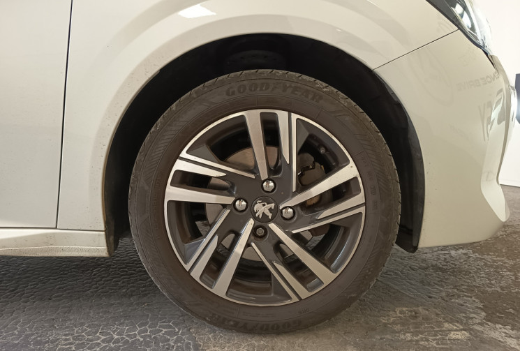 Peugeot 208 1.2 PT 100CV ALLURE BUSINESS CAMRA DE RECUL ATTELAGE SUIVI CONCESSION COMPLET