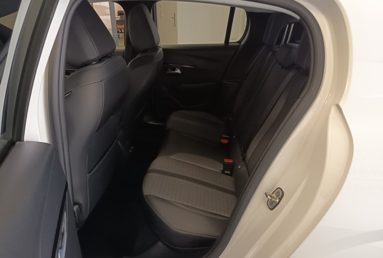Peugeot 208 1.2 PT 100CV ALLURE BUSINESS CAMERA DE RECUL ATTELAGE SUIVI CONCESSION
