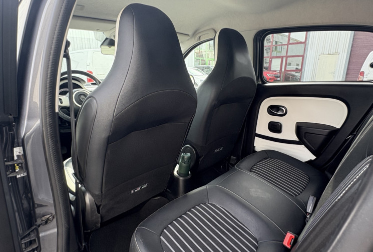 Renault Twingo INTENS 90cv * Caméra * Carplay * Cuir * Climatisation