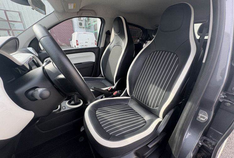 Renault Twingo INTENS 90cv * Caméra * Carplay * Cuir * Climatisation