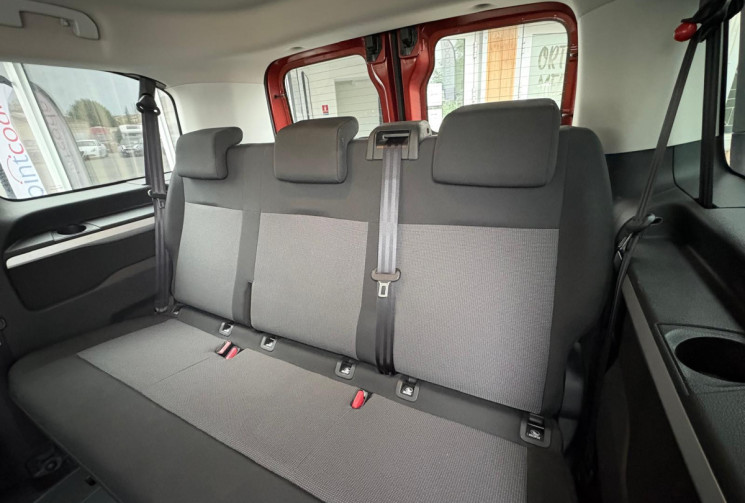 Peugeot TRAVELLER 2.0 HDI COMBI MOYEN 150 BUSINESS / 8 PLACES / CARPLAY / GARANTIE 12 MOIS