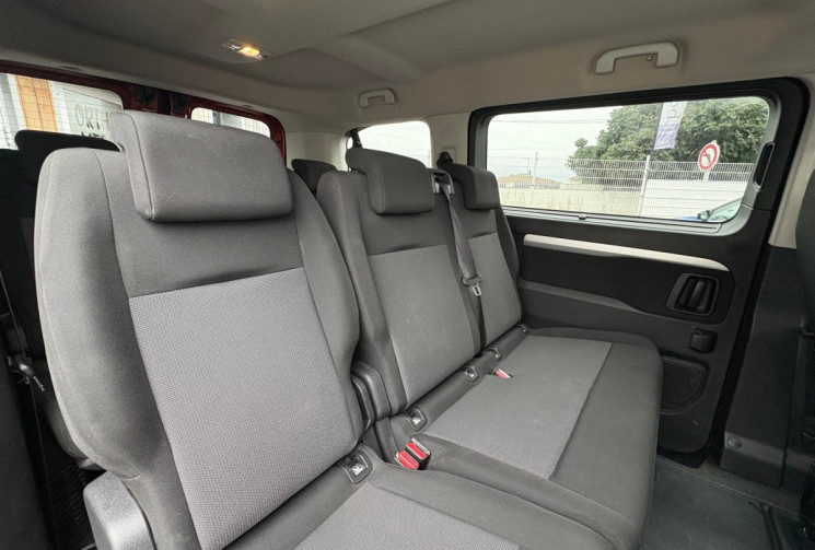 Peugeot TRAVELLER 2.0 HDI COMBI MOYEN 150 BUSINESS / 8 PLACES / CARPLAY / GARANTIE 12 MOIS