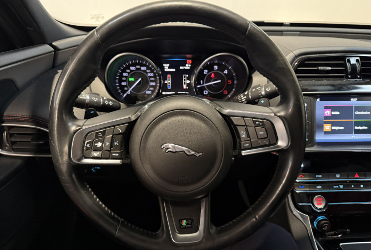 Jaguar XE 2.0D 180ch R-Sport AWD BVA8
