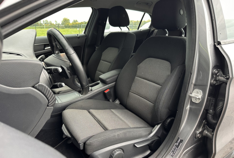 Mercedes GLA 200 2.1 CDi 16V 7G-DCT 136 cv INTUITION - CAMERA -