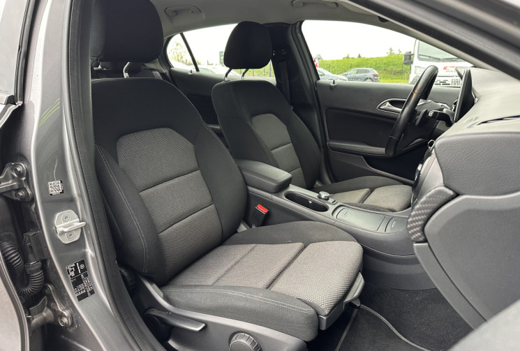 Mercedes GLA 200 2.1 CDi 16V 7G-DCT 136 cv INTUITION - CAMERA -