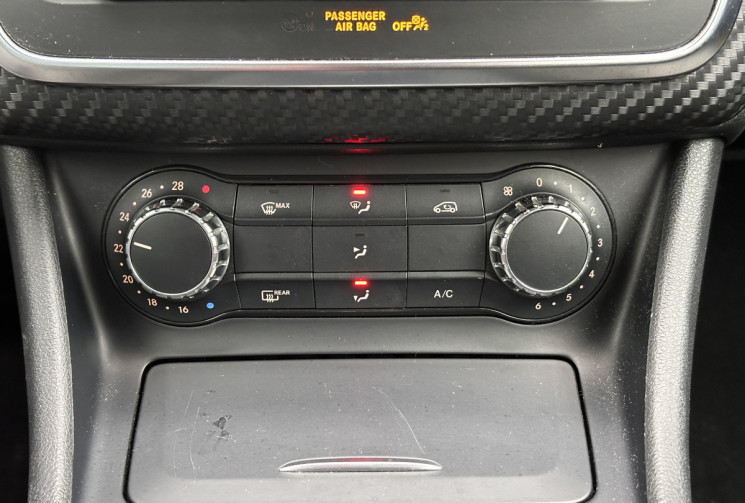 Mercedes GLA 200 2.1 CDi 16V 7G-DCT 136 cv INTUITION - CAMERA -