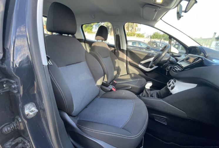 Peugeot 208 68 CH / LIKE 