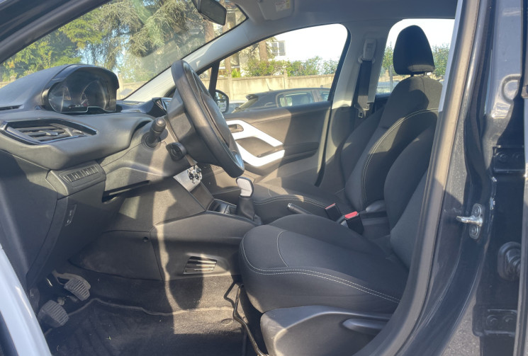 Peugeot 208 68 CH / LIKE 