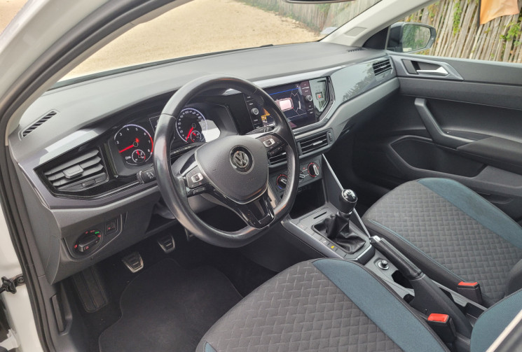 Volkswagen Polo VI 1.0 TSI 95 S&S BVM5 IQ DRIVE 