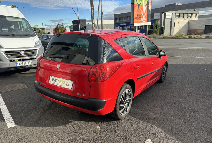 Peugeot 207 SW 1.6 HDi 16V 90 PREMIUM / DISTRI NEUVE