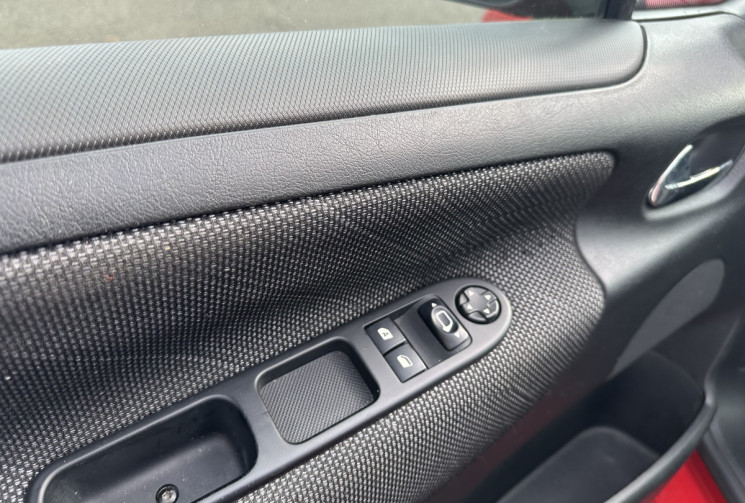 Peugeot 207 SW 1.6 HDi 16V 90 PREMIUM / DISTRI NEUVE