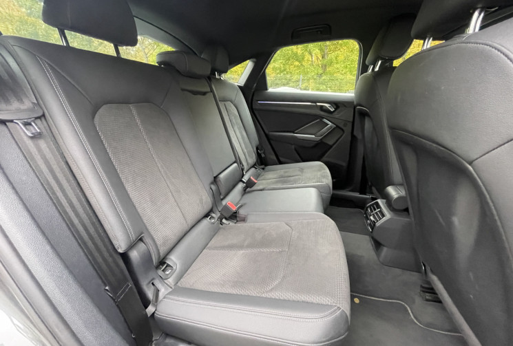 Audi Q3 SPORTBACK 35 TDI 150  ch S line S tronic 7 