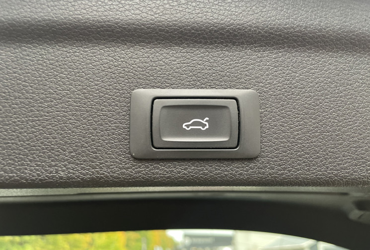 Audi Q3 SPORTBACK 35 TDI 150  ch S line S tronic 7/Caméra/Hayon électrique/ Régul. adaptatif