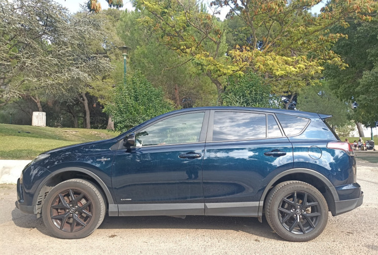 Toyota RAV4 Ph2 - HYBRIDE - 2.5L197CH - 2WD - BLAKC ED. - CUIR - CAMERA - TO - ATTELAGE
