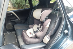 Toyota RAV4 Ph2 - HYBRIDE - 2.5L197CH - 2WD - BLAKC ED. - CUIR - CAMERA - TO - ATTELAGE