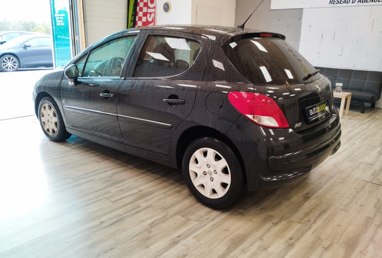 Peugeot 207 1.4 VTi 16V 95 cv EDITION 64 5P