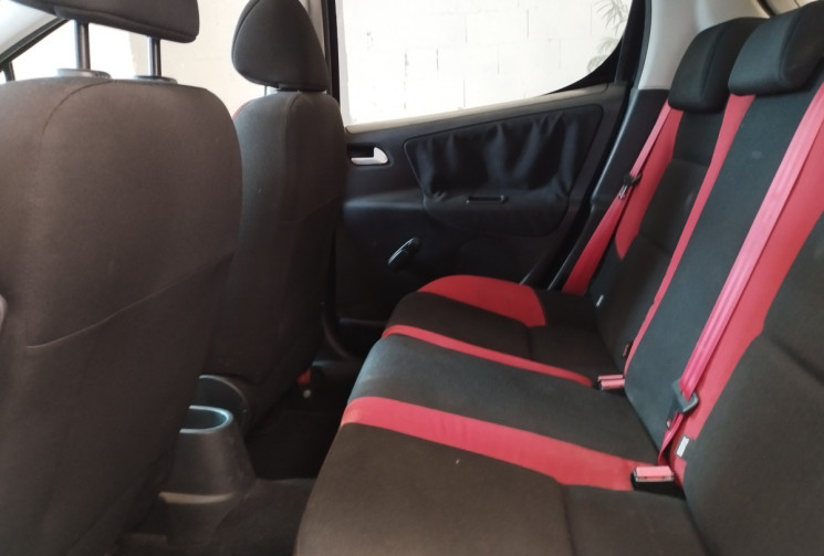 Peugeot 207 1.4 VTi 16V 95 cv EDITION 64 5P