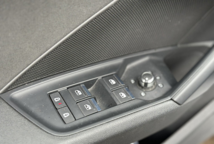 Audi A3 SPORTBACK 35 2.0 TDI S-Tronic7 150 CH BVA BUSINESS LINE / 1ERE MAIN / TVA RÉCUPÉRABLE