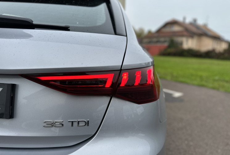 Audi A3 SPORTBACK 35 2.0 TDI S-Tronic7 150 CH BVA BUSINESS LINE / 1ERE MAIN / TVA RÉCUPÉRABLE