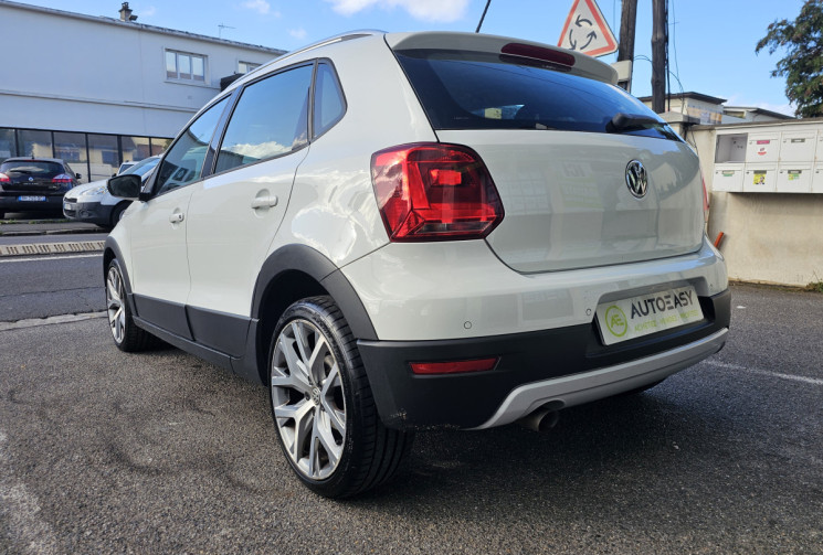 Volkswagen Polo 1.4 TDI 90 ch DSG7 5p 4cv Dossier d'entretiens dispo
