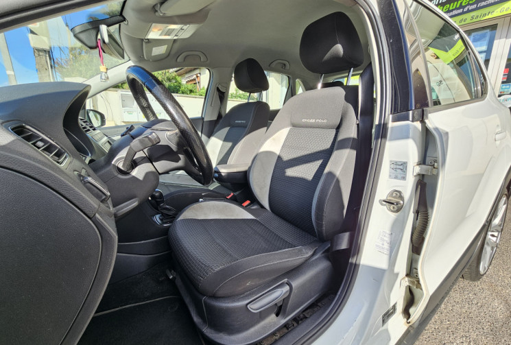 Volkswagen Polo 1.4 TDI 90 ch DSG7 5p 4cv Dossier d'entretiens dispo