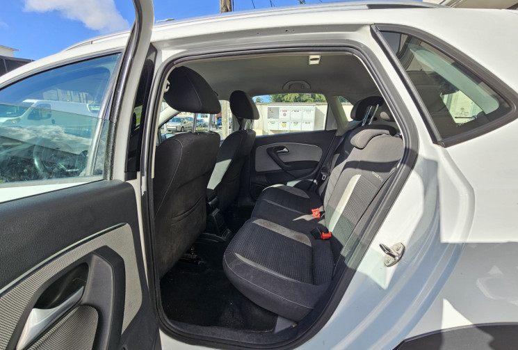 Volkswagen Polo 1.4 TDI 90 ch DSG7 5p 4cv Dossier d'entretiens dispo