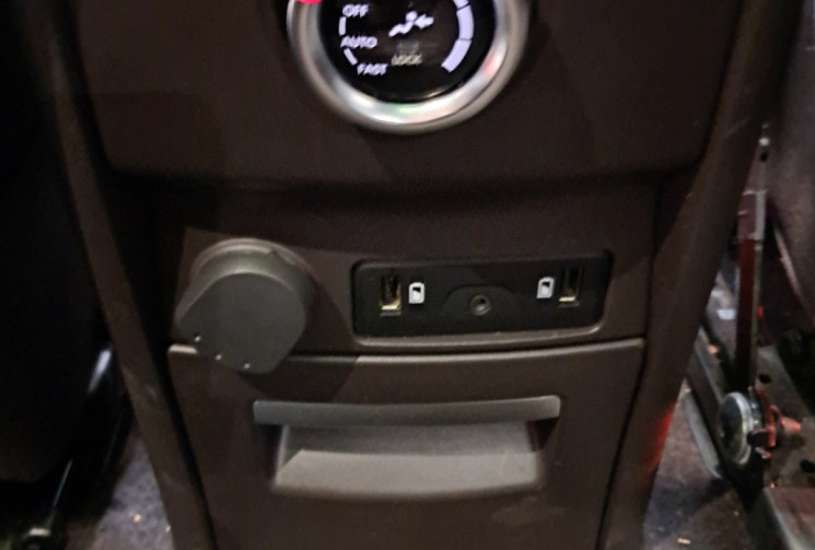 Renault Espace  V 1.6 DCI 160CH INITIALE PARIS - TOPTIONS -  TBE - SUIVI ENTRETIEN -