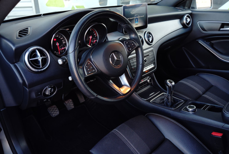 Mercedes CLA SHOOTING BRAKE  180 Fascination