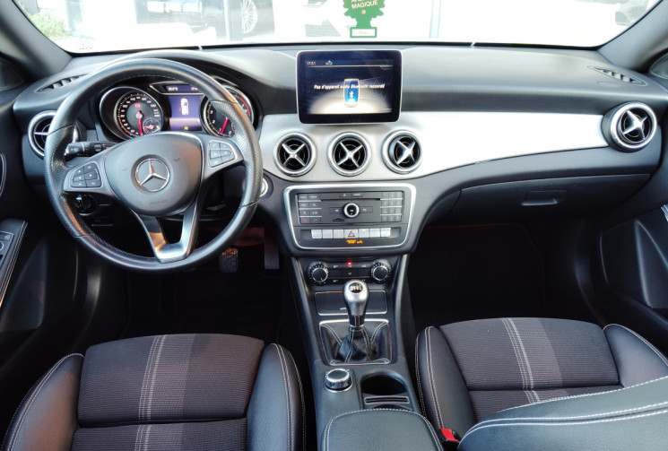 Mercedes CLA SHOOTING BRAKE  180 Fascination