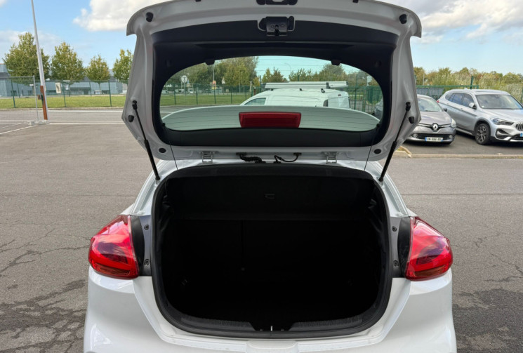 Kia ProCeed /Ceed 1.6 CRDI 110ch CARPLAY CAMERA DE RECUL Kia ProCeed /Ceed 1.6 CRDI 110ch CARPLAY CAMERA DE RECUL