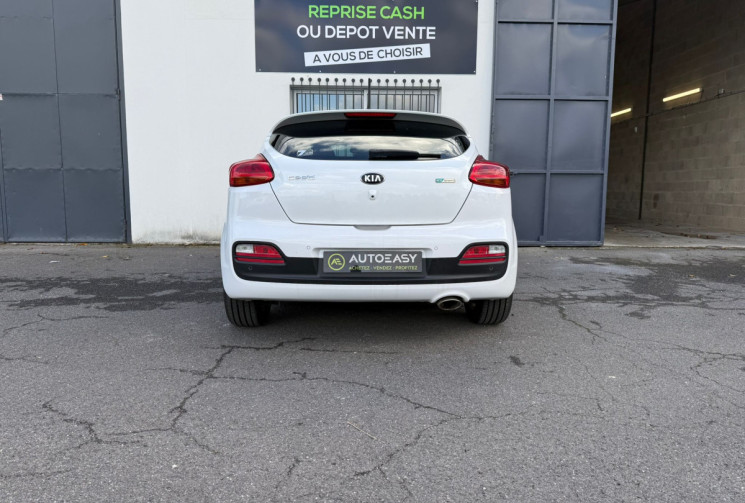 Kia ProCeed /Ceed 1.6 CRDI 110ch CARPLAY CAMERA DE RECUL Kia ProCeed /Ceed 1.6 CRDI 110ch CARPLAY CAMERA DE RECUL