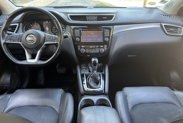 Nissan Qashqai Phase 2 - Tekna 1.6 dCi 2WD 130 cv TOIT PANORAMIQUE - ATTELAGE - SIEGE CHAUFFANT