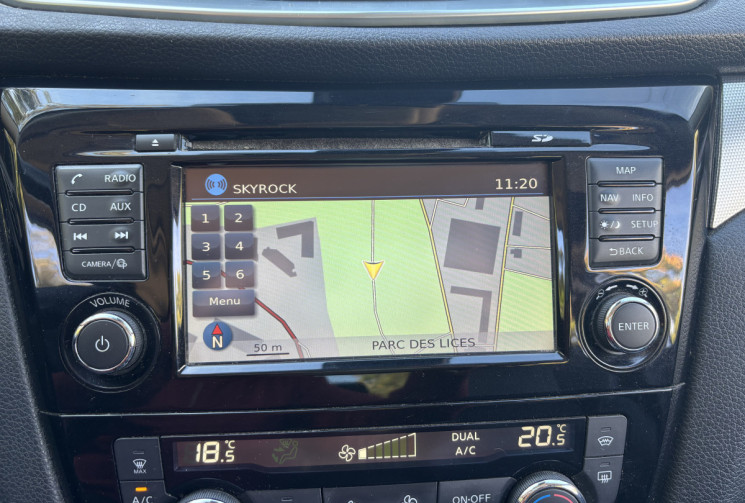 Nissan Qashqai Phase 2 - Tekna 1.6 dCi 2WD 130 cv TOIT PANORAMIQUE - ATTELAGE - SIEGE CHAUFFANT