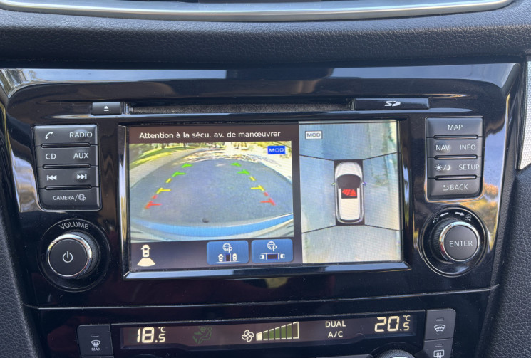 Nissan Qashqai Phase 2 - Tekna 1.6 dCi 2WD 130 cv TOIT PANORAMIQUE - ATTELAGE - SIEGE CHAUFFANT