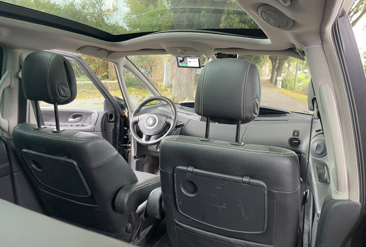 Renault Grand Espace IV 2.0 DCI / Boite Auto / 7 Places / Toit panoramique / Crochet d'attelage 