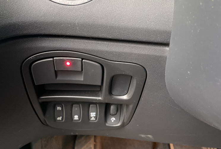 Renault Grand Espace IV 2.0 DCI / Boite Auto / 7 Places / Toit panoramique / Crochet d'attelage 